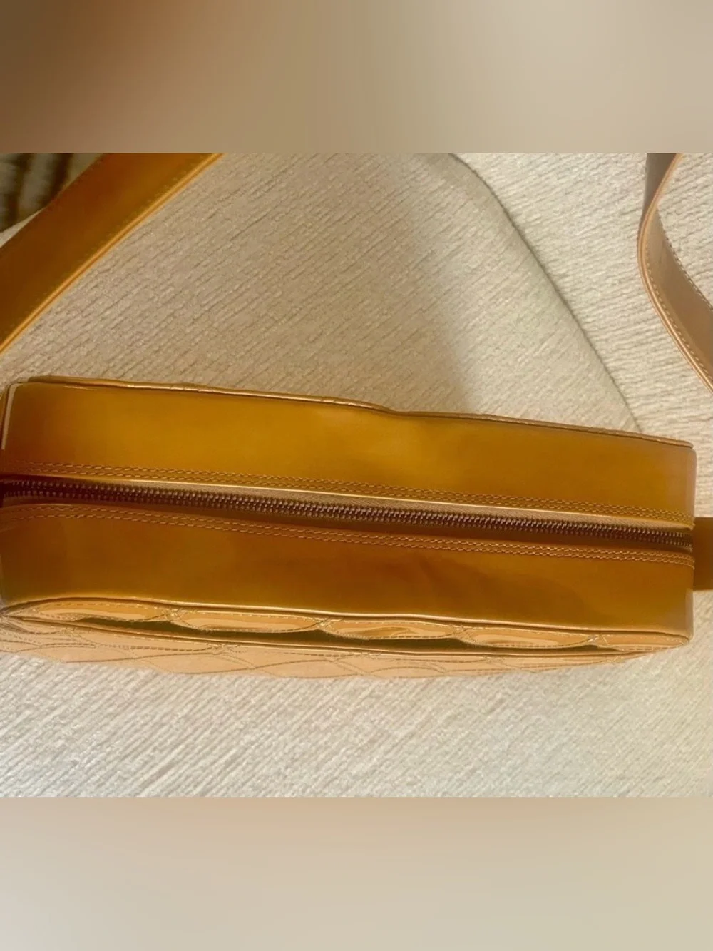 CHANEL EUC Vintage (2001) Yellow Patent Leather Camera Bag - Picture 9 of 14